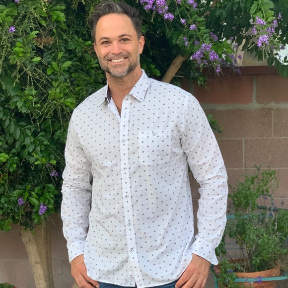 Express Fitted Button Down - Picture 6 of 7